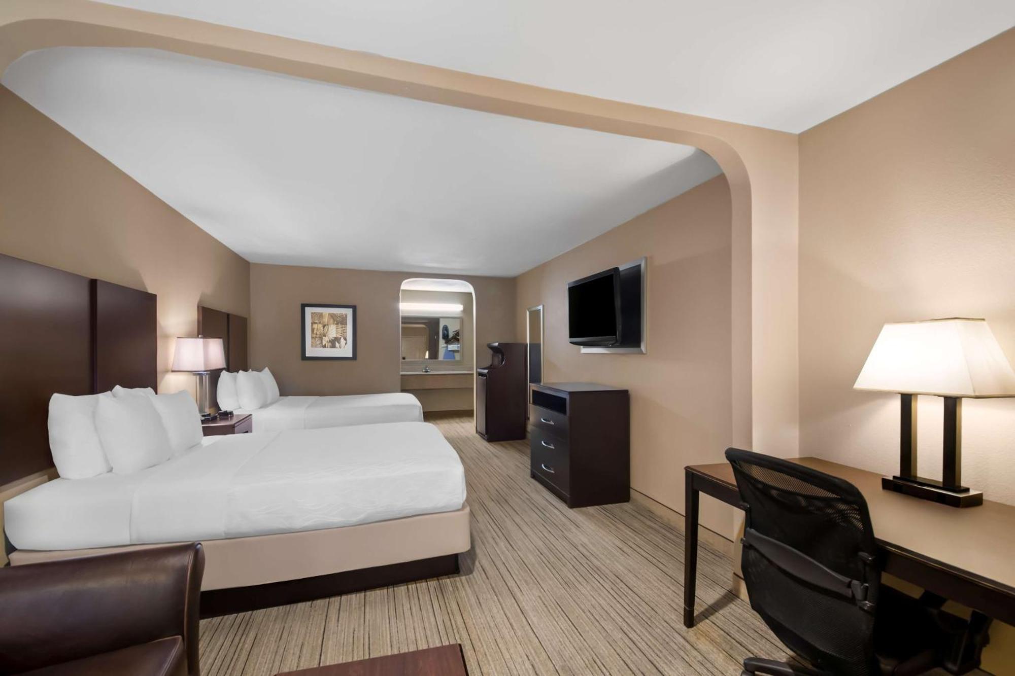 Best Western Cedar Inn Сидър Парк Екстериор снимка