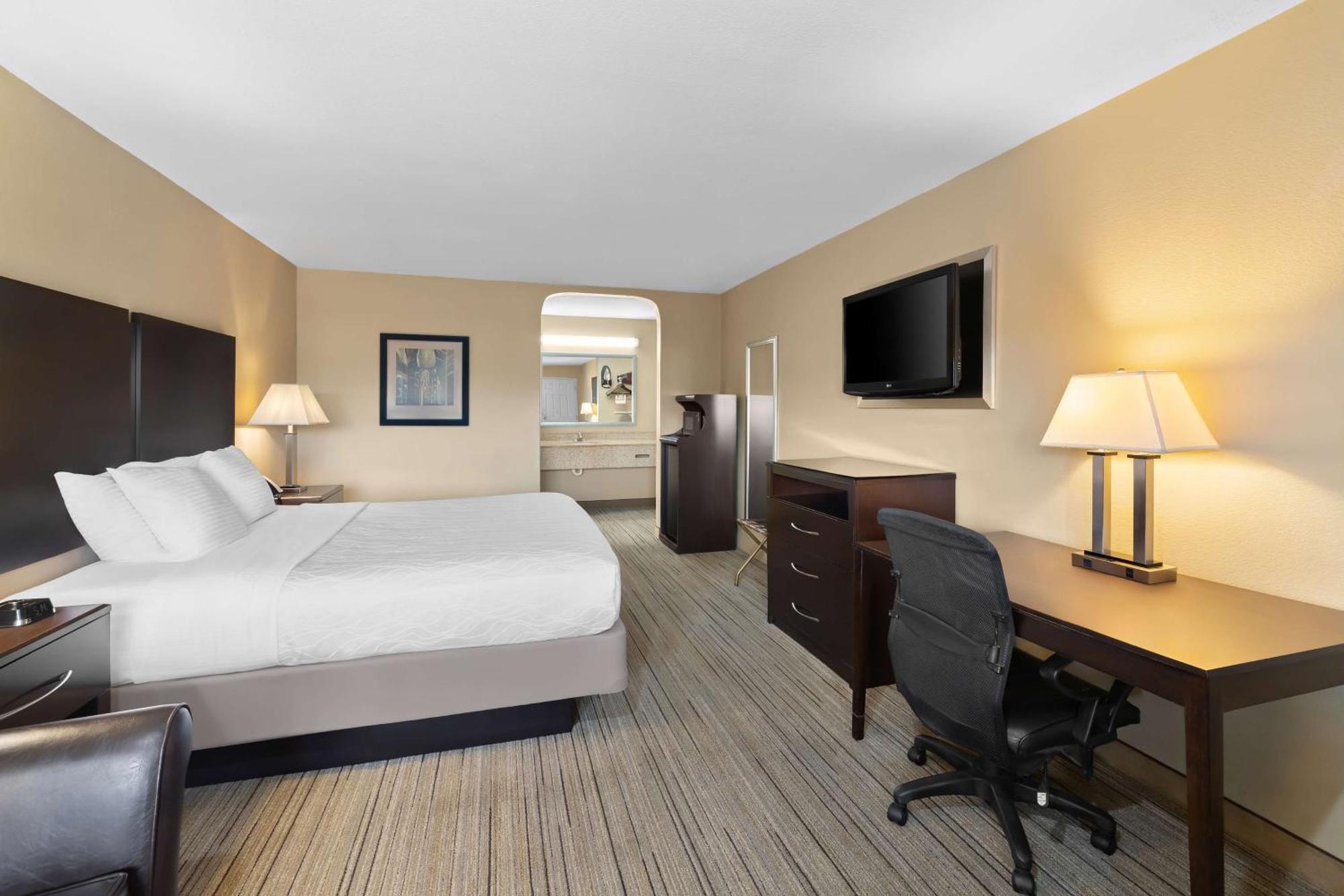 Best Western Cedar Inn Сидър Парк Екстериор снимка
