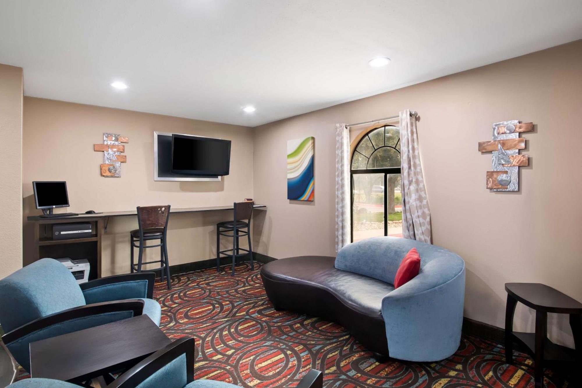Best Western Cedar Inn Сидър Парк Екстериор снимка